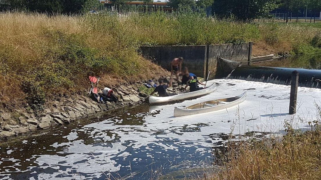 Kano met opvarenden veilig gesteld