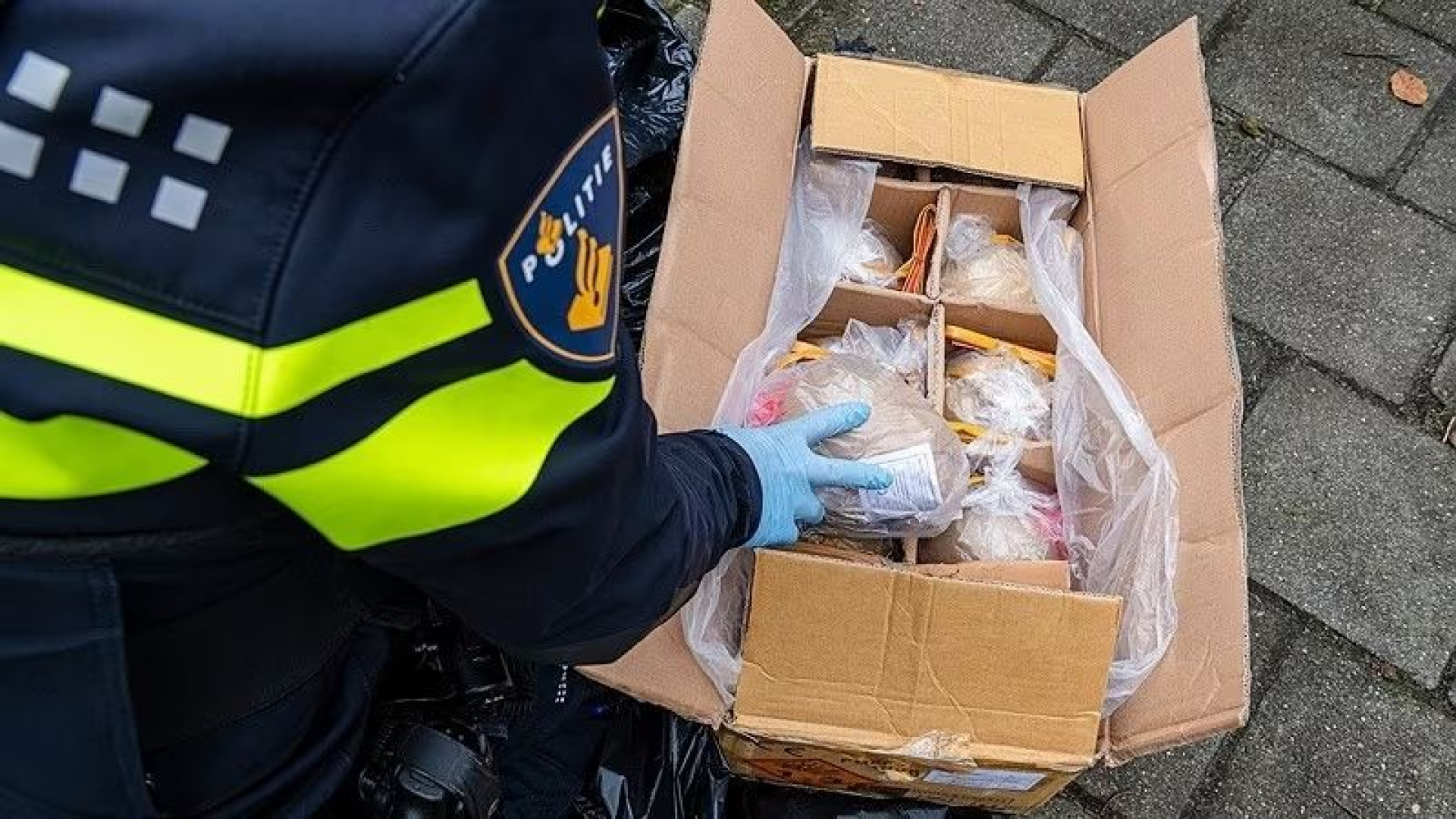 49 kilo zwaar vuurwerk in woning gevonden