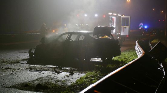 Slachtoffer van ongeluk op A27 bij Vianen overleden. Slachtoffer van ongeluk op A27 bij Vianen overleden.