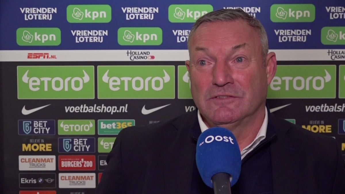 Ongeloof Bij Twente Trainer Ron Jans Op De Beelden Is Niet Te Zien Dat Het Buitenspel Is 6003