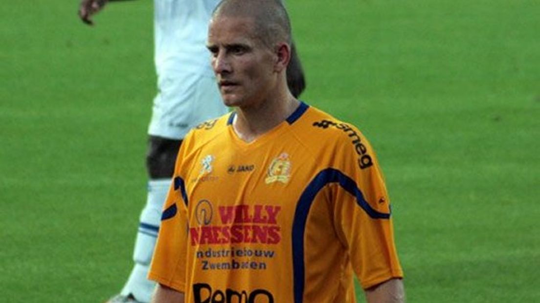 Bas Sibum zag zijn teamgenoten van Waasland Beveren gelijkspelen tegen Cercle Brugge