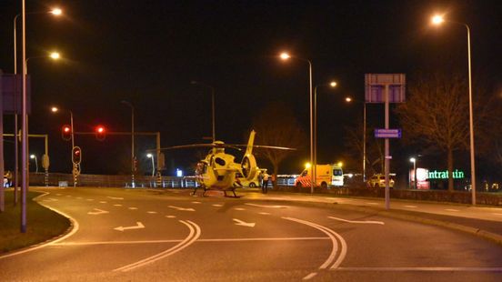 Gewonde bij mogelijke steekpartij Enschede | Ommenaar ernstig gewond bij vuurwerkongeluk. Gewonde bij mogelijke steekpartij Enschede | Ommenaar ernstig gewond bij vuurwerkongeluk.