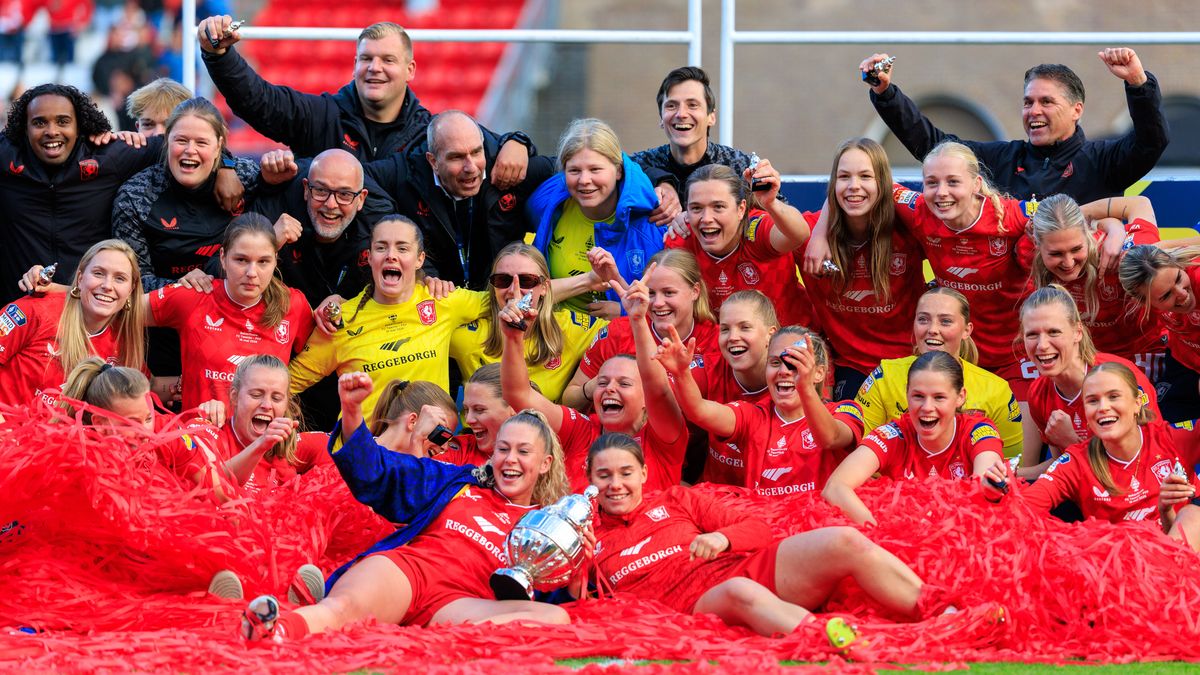 FC Twente Vrouwen toont veerkracht en wint KNVB Beker na strafschoppen