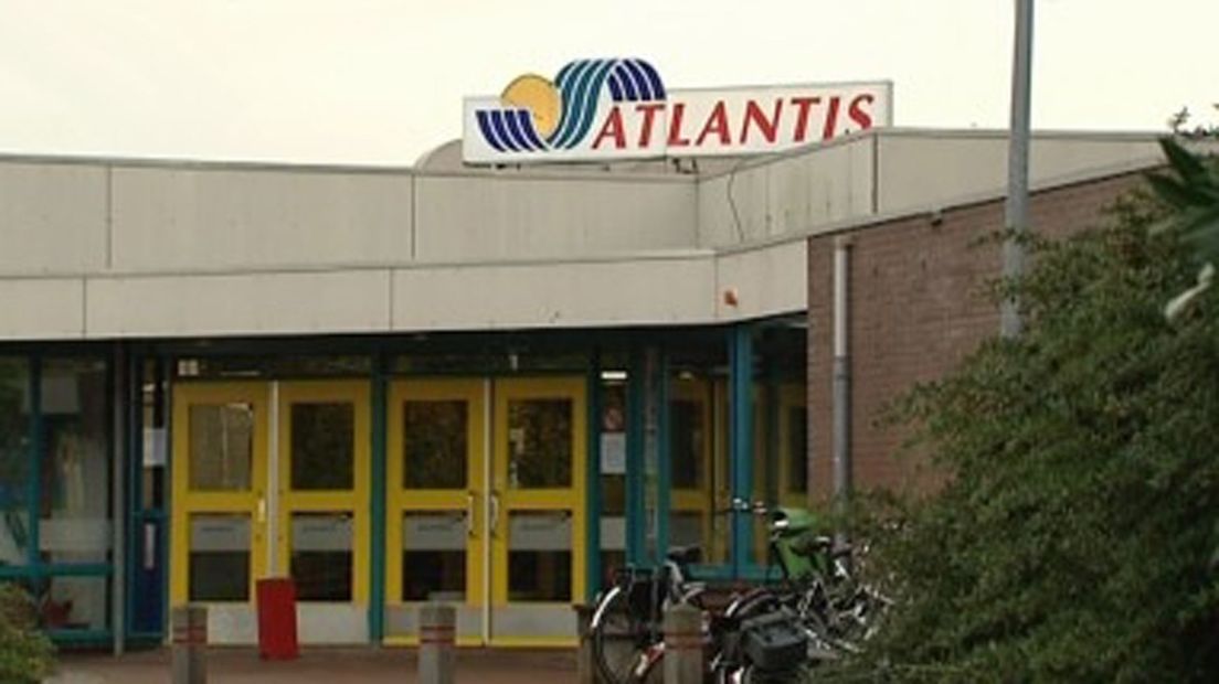Zwembad Atlantis wordt verbouwd tot multifunctioneel centrum
