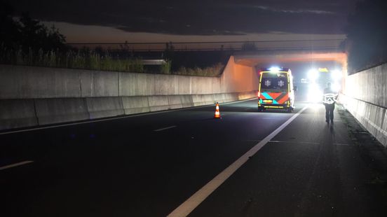 Auto en bestelbus botsen op A37 bij Erica