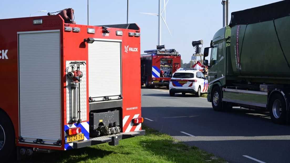 Hulpdiensten ter plaatse bij het ongeluk