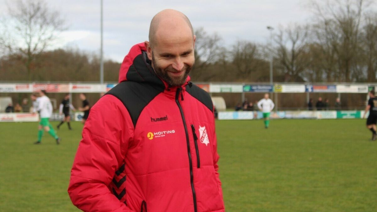 Hekkensluiter FC Klazienaveen stuurt trainer Kerkdijk de laan uit