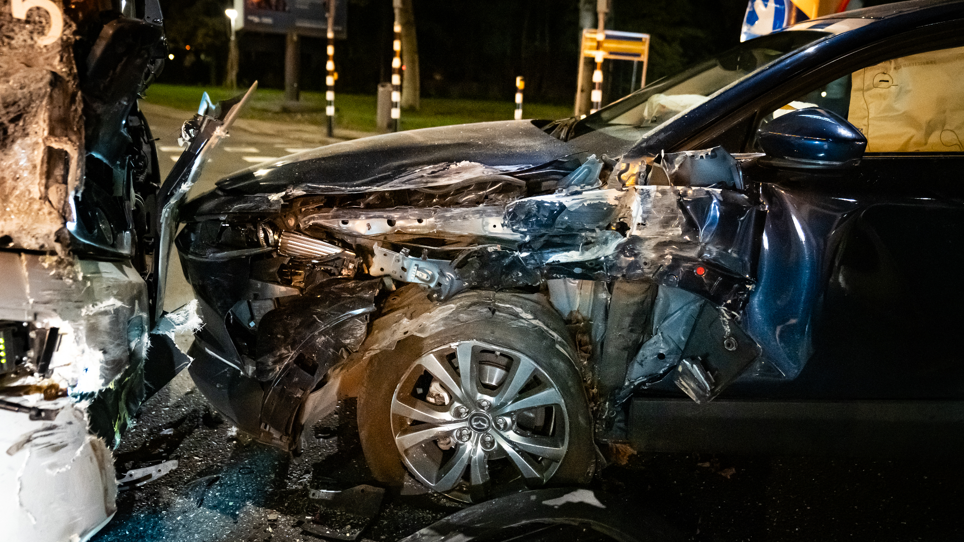 Flinke schade na de botsing.