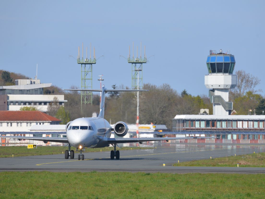 Groningen Airport Eelde heeft er genoeg van: petitie moet zorgen voor afschaffen vliegbelasting