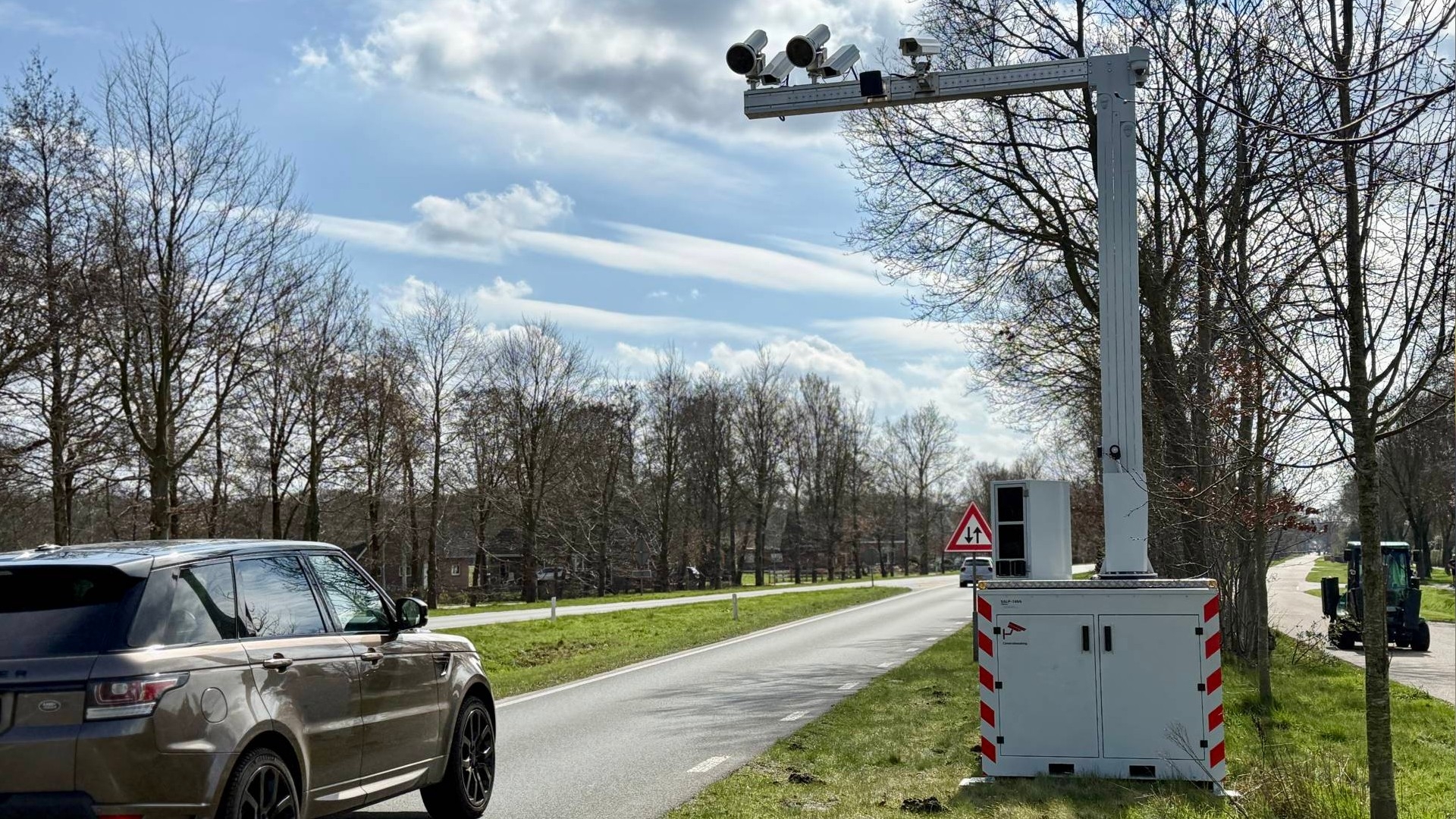 Focusflitser bij Zuidwolde draait overuren, paal langs Europaweg in Stad weer topflitser