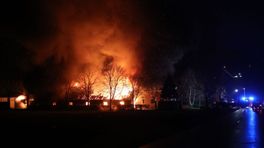 112-nieuws zondag 26 november: Grote brand in Noordbroek • Auto's botsen op A28