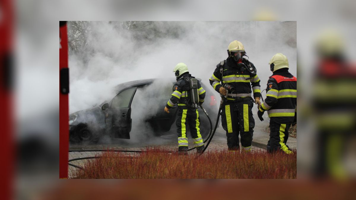 Auto uitgebrand in Minnertsga