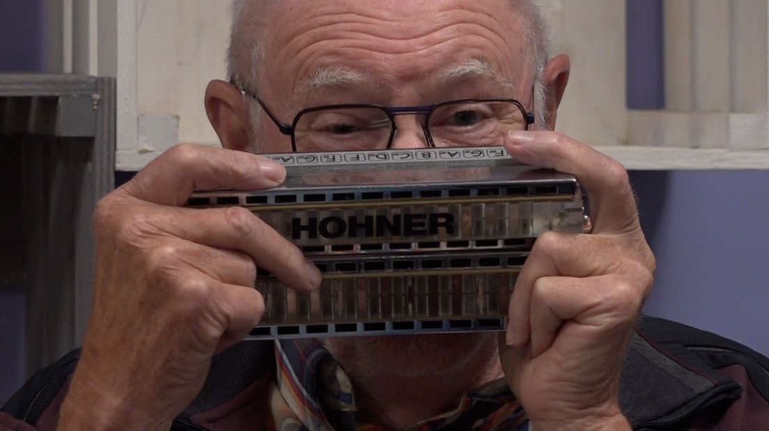 Het is mondharmonica's wat de klok slaat bij de Hohner Boys.