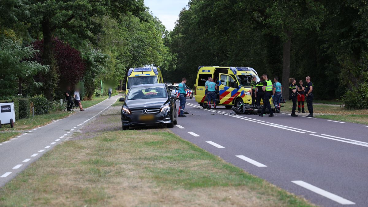 112 Nieuws: Mogelijk gevaarlijke stoffen vrijgekomen bij bedrijf in Holten | Meerdere autobranden in