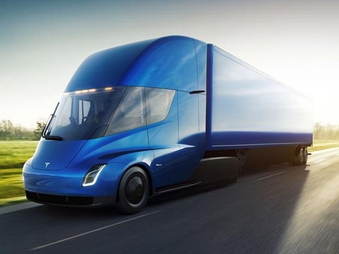 De hypermoderne Tesla-truck rijdt vanaf 2019 door de Rijnmond-regio