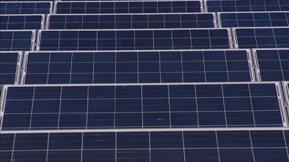 'Uniek' solarpark in Hengelo (Gld): energie voor 600 huishoudens