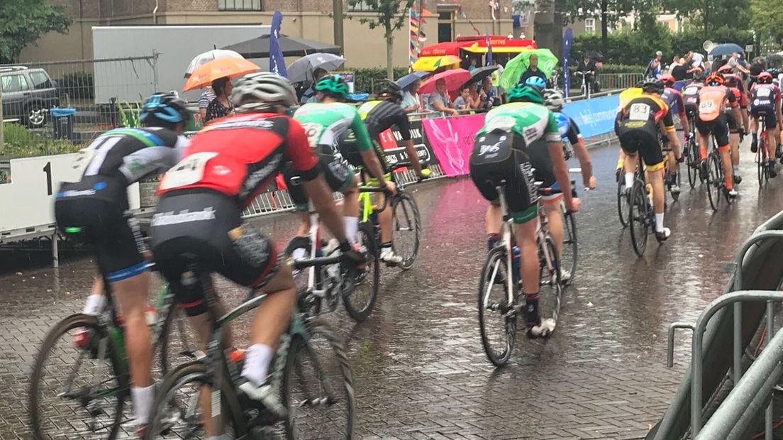 Nu is het nat in Emmen, vanavond bij de profs is het droog (Rechten: RTV Drenthe / Rene Posthuma)