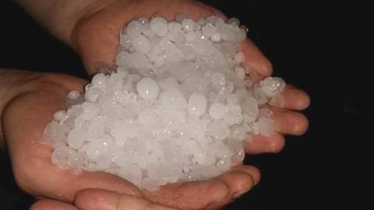 Zeeuwen nemen schade op na noodweer