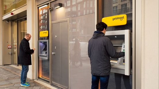 Man (39) aangehouden voor straatberovingen na het pinnen