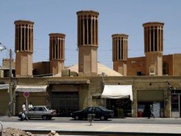 Kijk de reportage hoe Iran met hitte omgaat