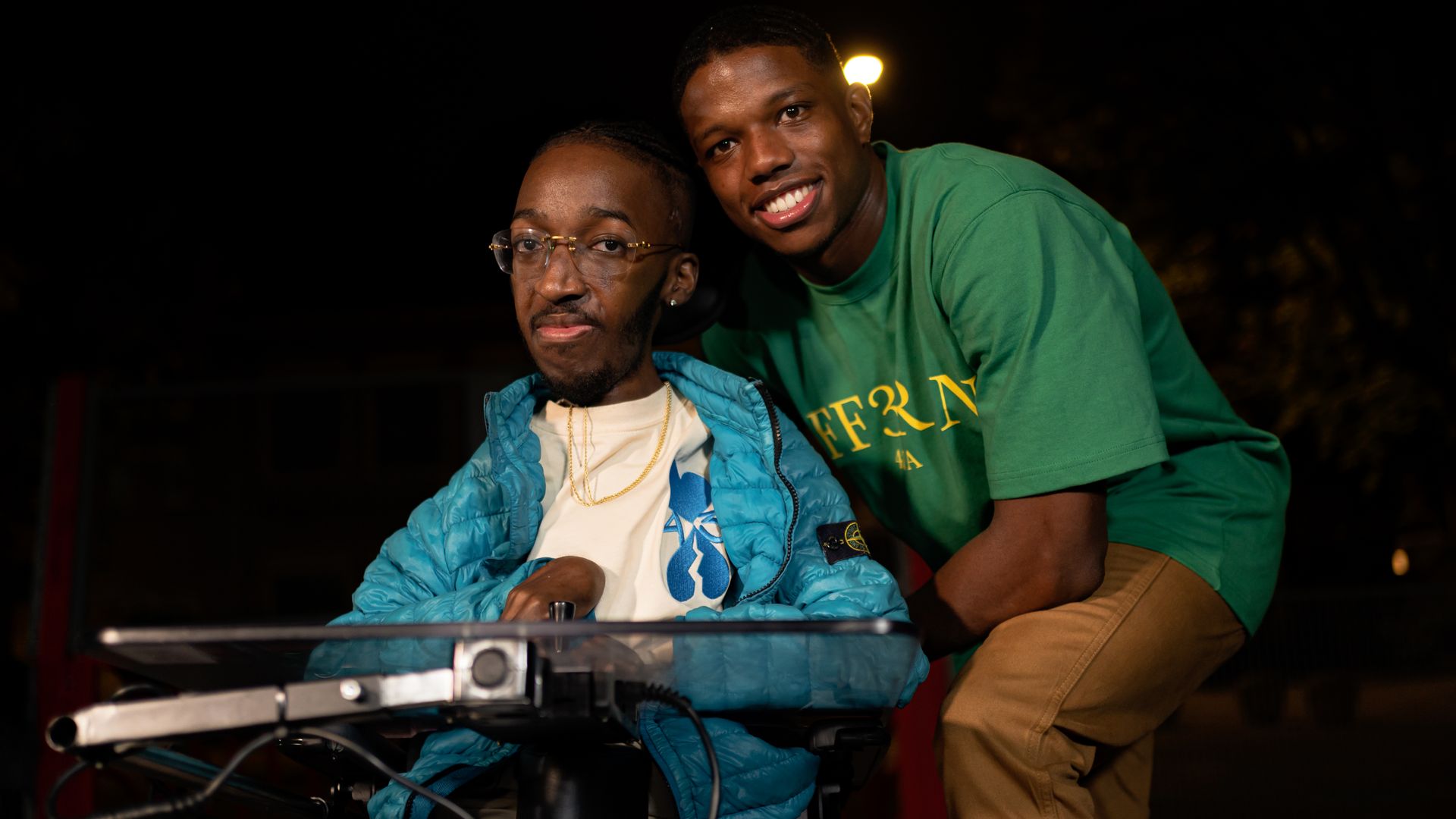 Michel Cornelia (links) en Tyrell Malacia