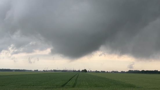 Tornado bij Emmer-Compascuum: 'Dit zie je niet vaak'