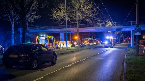 Fataal ongeluk • blussen gaat verder in Doorwerth. Fataal ongeluk • blussen gaat verder in Doorwerth.