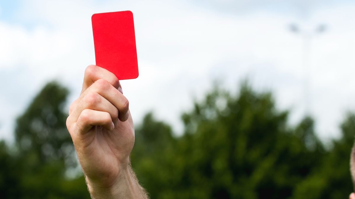 Scheidsrechter uit Landgraaf verdacht van ontucht met minderjarig meisje: OM eist 6 maanden cel