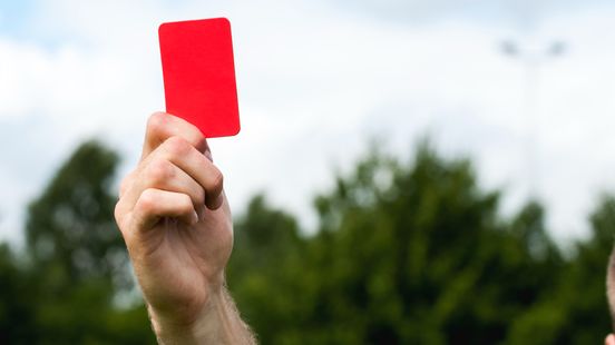 Scheidsrechter uit Landgraaf verdacht van ontucht met minderjarig meisje: OM eist 6 maanden cel Nieuws