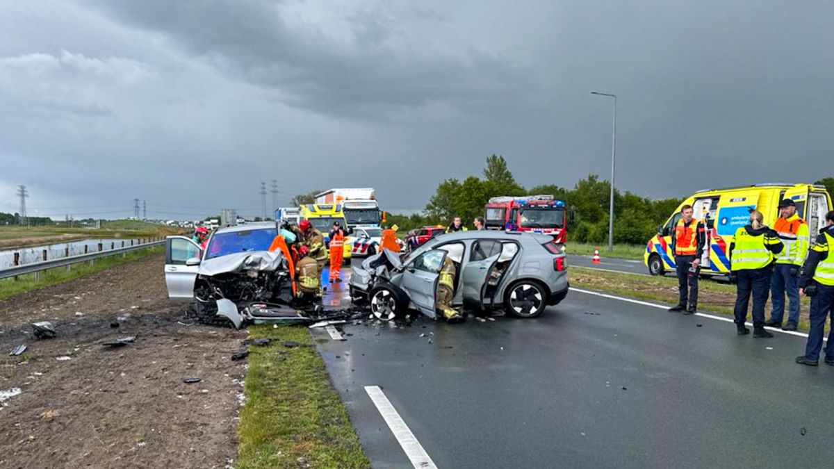 112 Nieuws: Slachtafval op weg zorgt voor vertraging op N36 | Ernstig ongeluk op N340