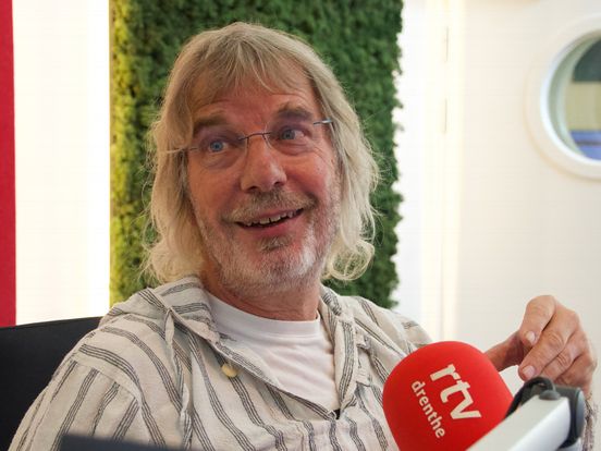 Spirituele scheidsrechter Koerntjes kleurt kelderklasse: 'Ik ben een bergleeuw'