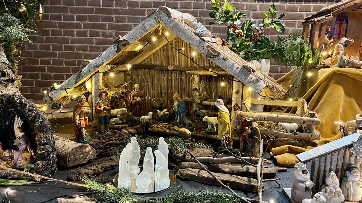 Meer dan honderd kerststallen in kerk Emmer-Compascuum