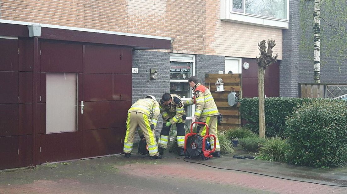 Woning wordt na de brand geventileerd