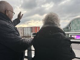 Bewoners Belastingflat zitten eerste rang op Koningsdag: 'Ons balkon zit helemaal vol'