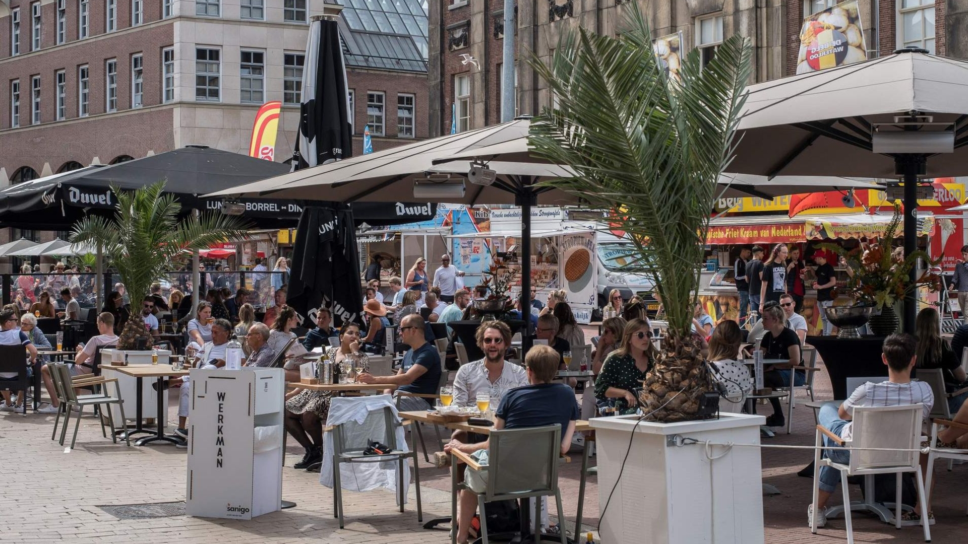 Terrassen in Stad mogen dinsdagavond uur langer open blijven
