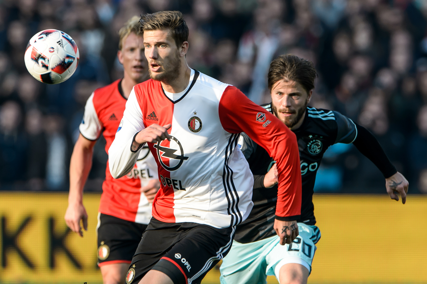 Michiel Kramer tijdens Feyenoord-Ajax in het seizoen 16/17.
