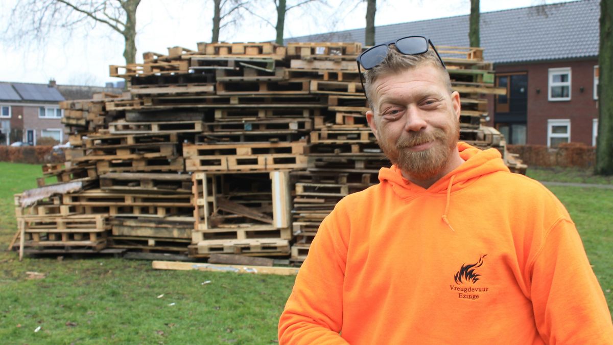 Vreugdevuren gaan vanavond al in de fik: 'Jammer, 31 december is toch traditie'