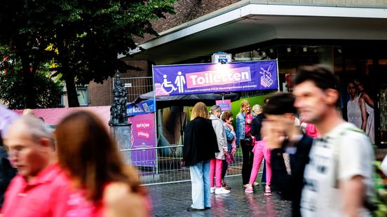Bijzondere toiletten gezocht: Vierdaagse wil theater op de wc