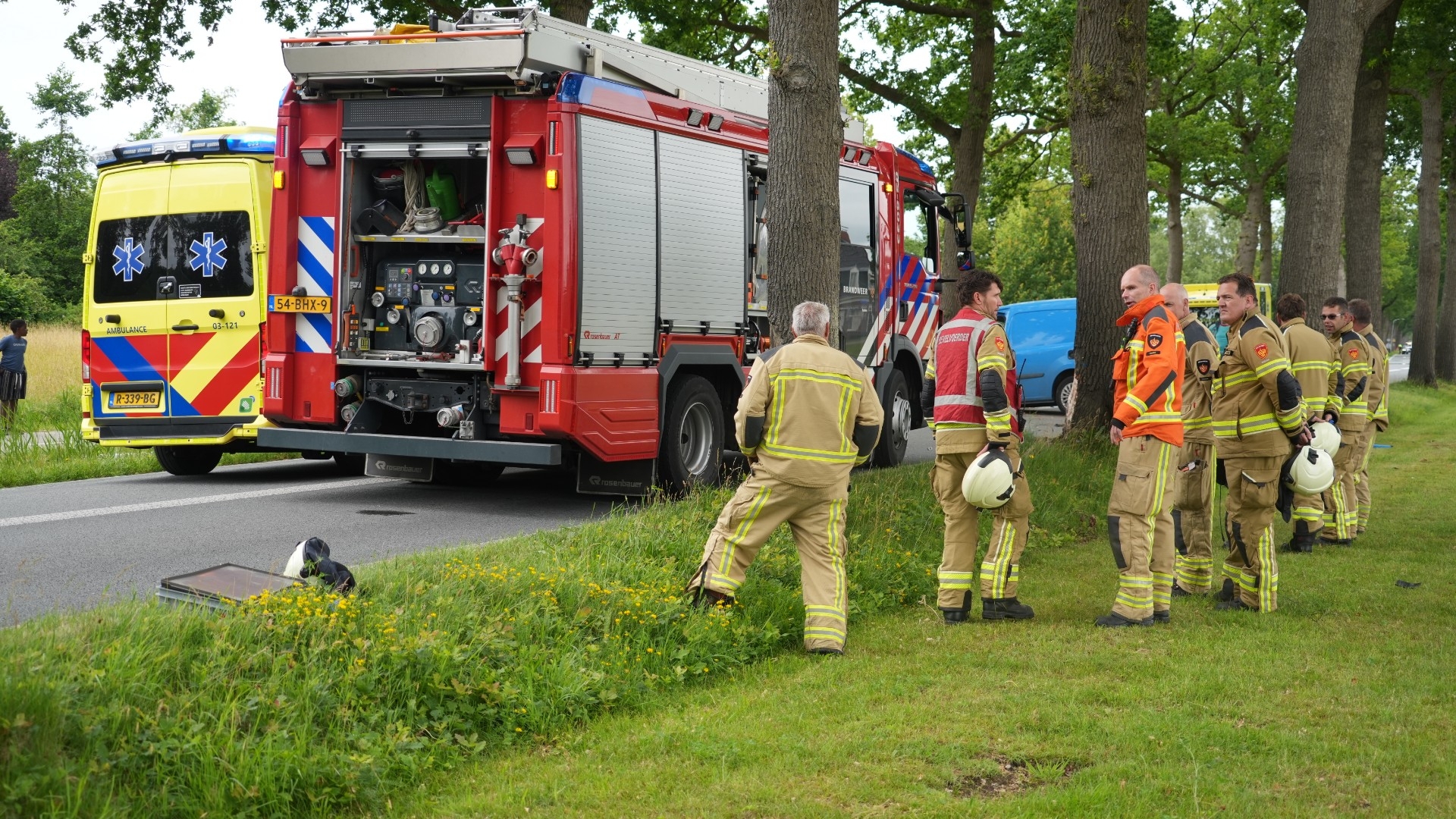 Tweede aanhouding ernstige mishandeling Grijpskerk • Frontale aanrijding bij Nietap, N372 dicht.