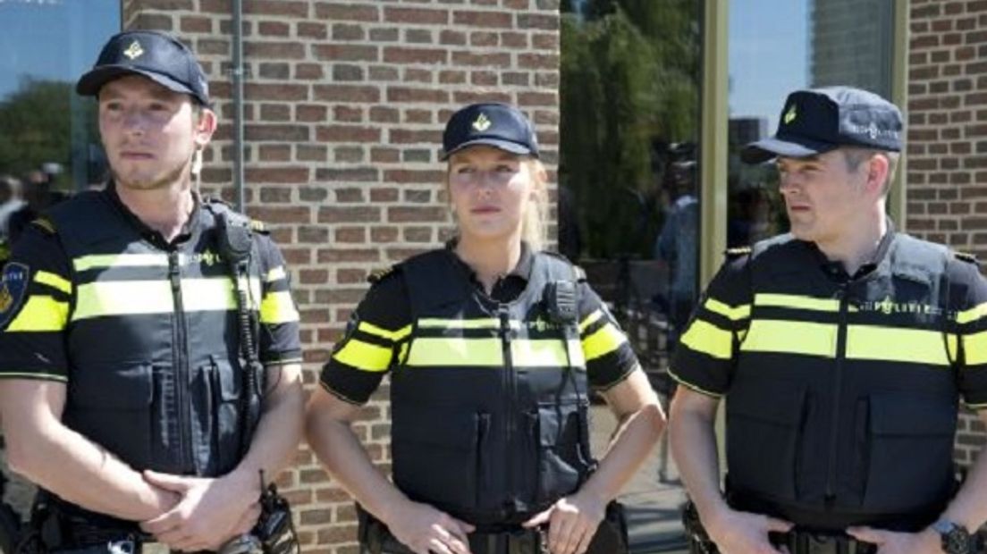 Agenten hielde de man aan (archieffoto RTV Drenthe)