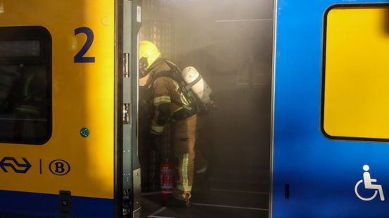 Brand in trein op Rotterdam Centraal, veel rook in coupé Home