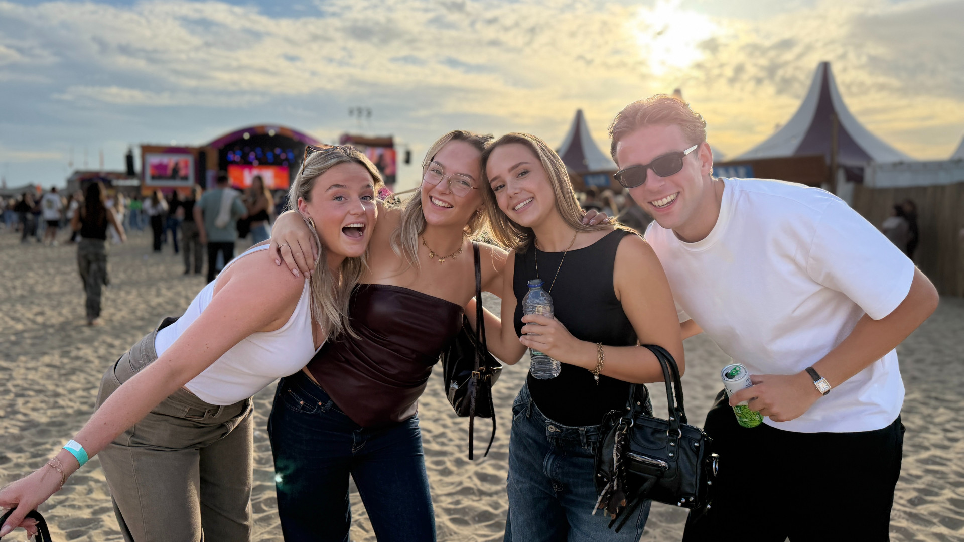 Isa Bo, Lola, Nikki en Menno moeten er nog even inkomen