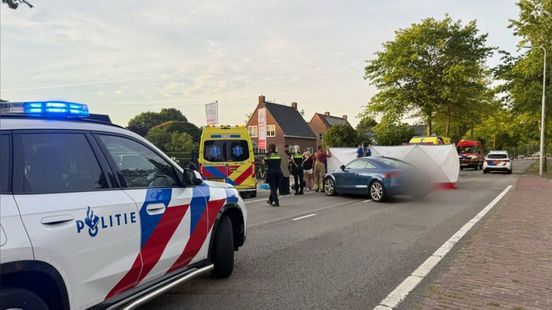 Ernstig ongeluk tijdens oldtimerdrukte: brommerrijder gereanimeerd