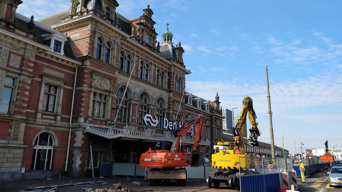 Het plein voor station Hollands Spoor wordt opnieuw ingericht. | Foto Maarten Brakema/Omroep West