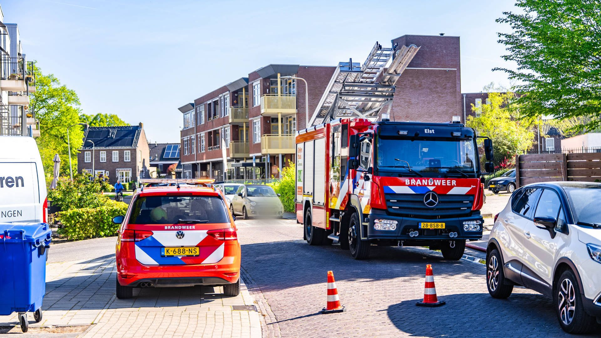 Hotel ontruimd na brand • motorrijder zwaar gewond