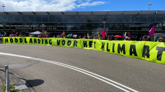 'Geen grote verstoringen' bij protest Extinction Rebellion op Groningen Airport Eelde