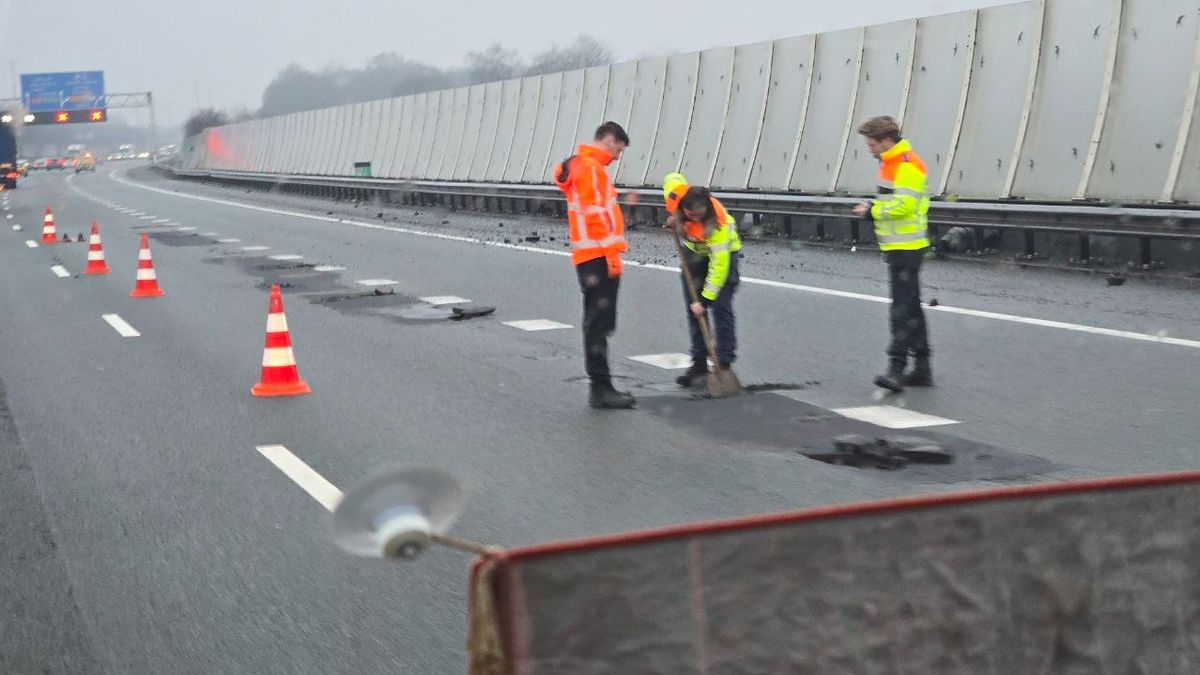A28 bij Zwolle deels afgesloten door gaten in wegdek
