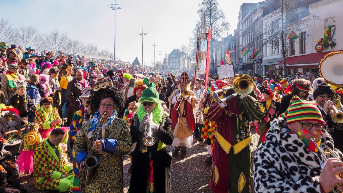 Visueel antropoloog kijkt ogen uit tijdens vastelaovend in Maastricht