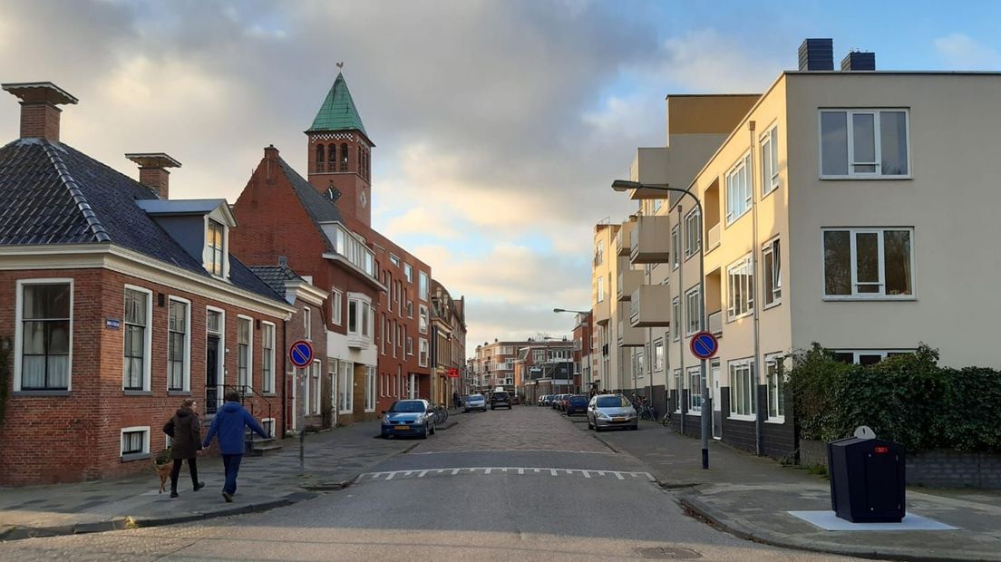 Het begin van de Moesstraat, gezien vanuit het Noorderplantsoen