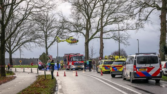 Bestuurder overleden bij eenzijdig ongeluk Woudenberg. Bestuurder overleden bij eenzijdig ongeluk Woudenberg.